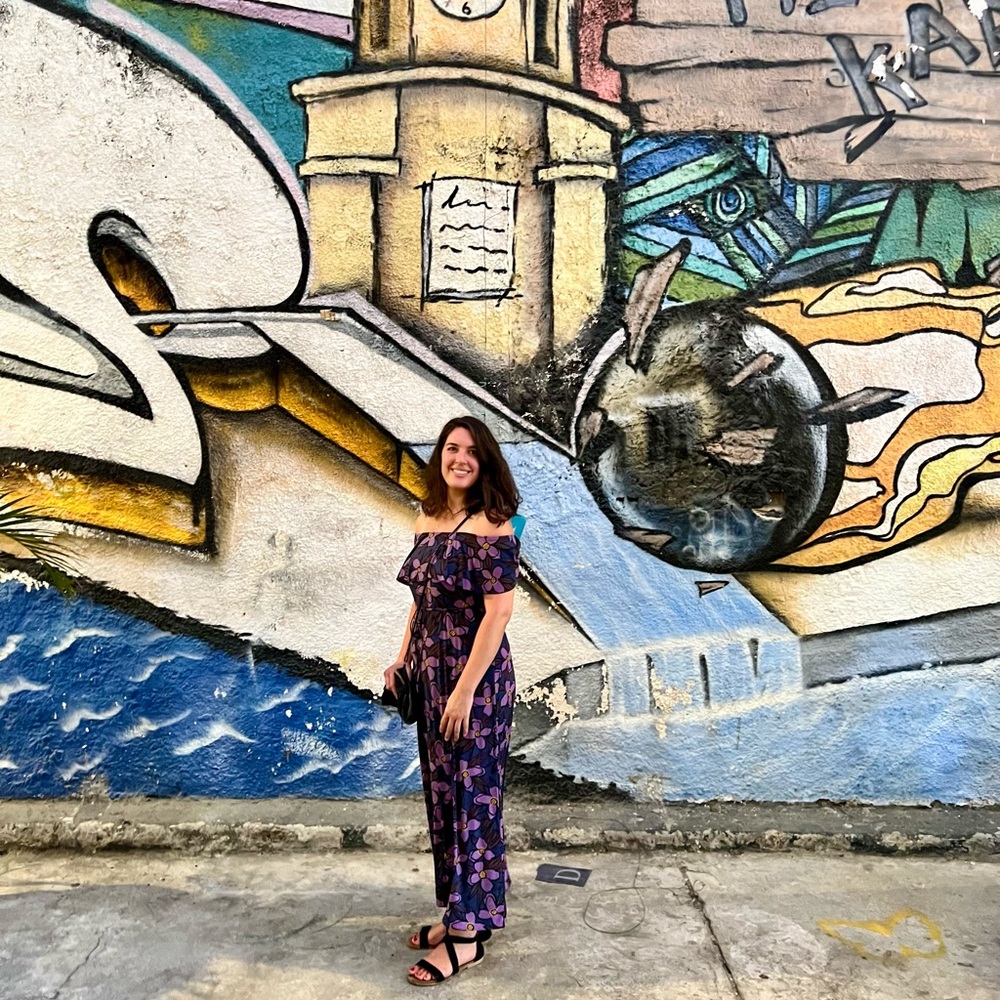 Meet your Posher, Julia